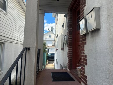 6-20 127th St, College Point, NY 11356 - photo 4