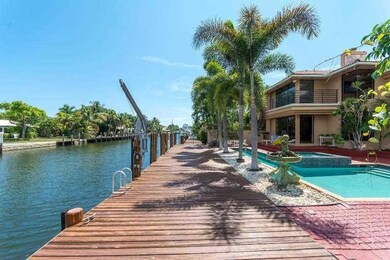 Waterfront/Dock/Pier