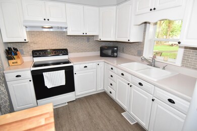 839 Pike St. Etna - 9