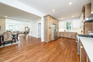 24-web-or-mls-924 Trinity Ave-27