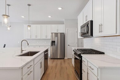 9560 4th St N, Lake Elmo, MN 55042 - photo 4