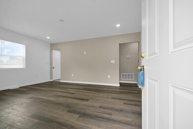 1711 Northridge Rd, Columbus, OH 43224 - photo 3