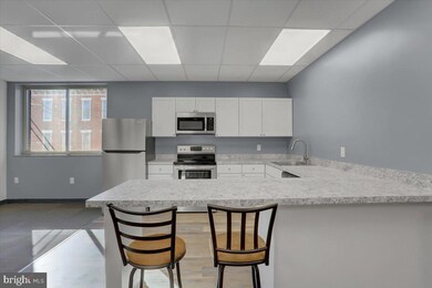 25 W Queen St unit G, Chambersburg, PA 17201 - photo 2