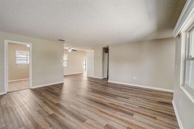 1008 Essex Ct, Brandon, FL 33510 - photo 4