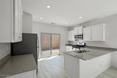 6748 Violet Cascade Ave, Las Vegas, NV 89156 - photo 3