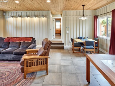 Kitchen/Living Room