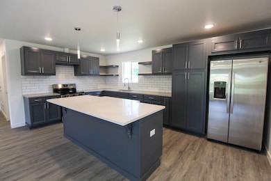 1100 Monte Vista Dr, Lockhart, TX 78644 - photo 6