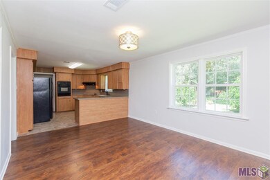 Dining Room looking towards kitchen