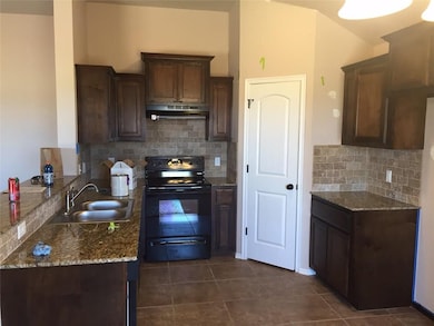 18216 Sandhurst Ct, Edmond, OK 73012 - photo 7