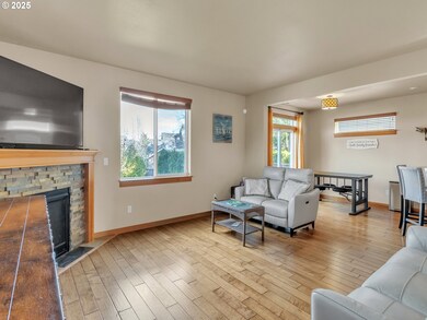 545 Mountaingate Dr, Springfield, OR 97478 - photo 3