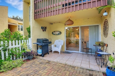 3413 Clark Rd unit 114, Sarasota, FL 34231 - photo 6