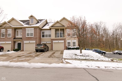 1597 Lacebark Dr unit B, Greenwood, IN 46143 - photo 2