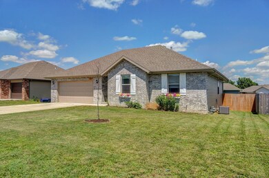 2-web-or-mls-1360 S Rome Ave-2