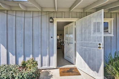 664 Center St unit A B & C, Costa Mesa, CA 92627 - photo 3