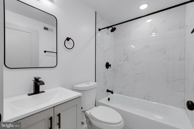 2061 N 8th St unit 2, Philadelphia, PA 19122 - photo 6