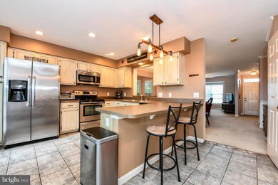 7067 Gresham Ct W, Frederick, MD 21703 - photo 2