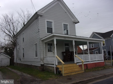 726 Hughlett St, Cambridge, MD 21613 - photo 2