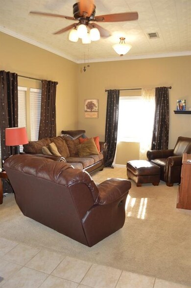 2119 Crepe Myrtle St, Pineville, LA 71360 - photo 2