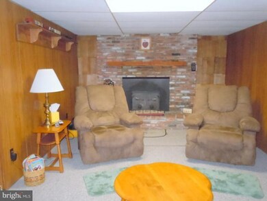 1221 Pouder Rd, Sykesville, MD 21784 - photo 7