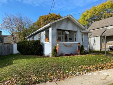 1939 Lafayette Ave NE (2)