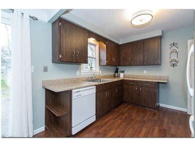 Beautifully Updated Kitchen with Newer Stove      