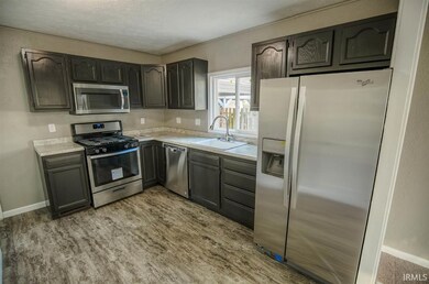 1404 Holloway Dr, Lafayette, IN 47905 - photo 4