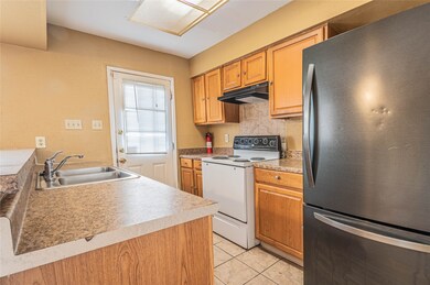 7817 Bateman Ln unit 7817, Houston, TX 77088 - photo 7