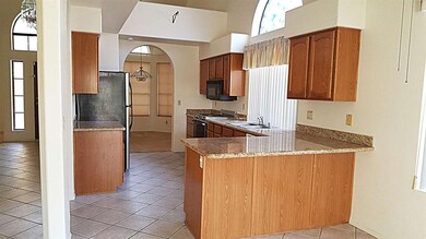 228 W Vera Ln unit II, Tempe, AZ 85284 - photo 3