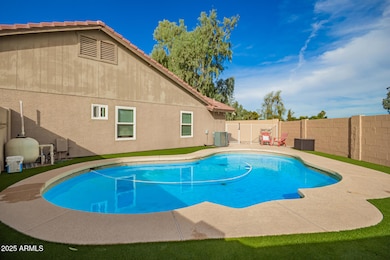 740 W Saragosa St, Chandler, AZ 85225 - photo 2