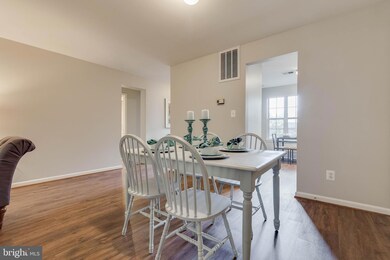 16336 Taconic Cir unit 94F, Dumfries, VA 22025 - photo 6