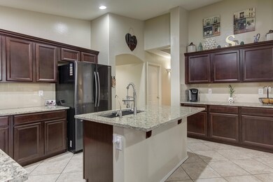 333 W Dexter Way-14
