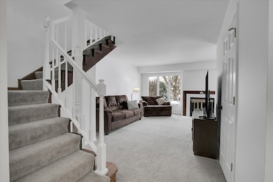 1537 Lighthouse Dr, Naperville, IL 60565 - photo 4