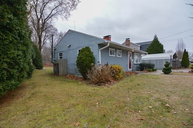 82 Lowell St, Woburn, MA 01801 - photo 6