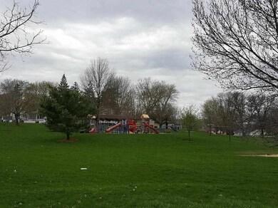 307 N Vine St, West Union, IA 52175 - photo 4