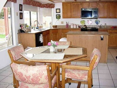 Eat-In Kitchen