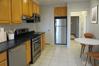 29 Lambert St unit 3R, Cambridge, MA 02141 - photo 2
