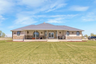 7 S Lavaside Rd, Blackfoot, ID 83221 - photo 4