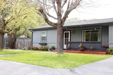 8419 Old Stage Rd, Central Point, OR 97502 - photo 2