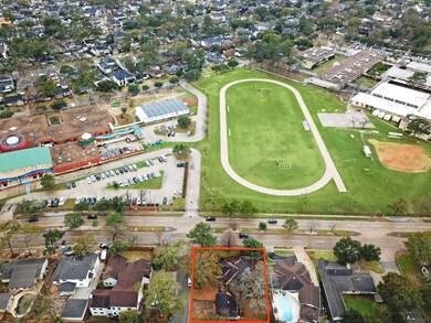 1440 W 43rd St, Houston, TX 77018 - photo 3