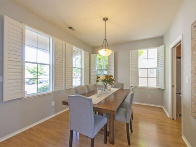 119 Concord Cir, Mountain View, CA 94040 - photo 4