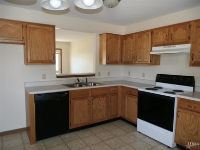 6826 Lotus Blossom Place, Fort Wayne, IN 46835 - photo 5