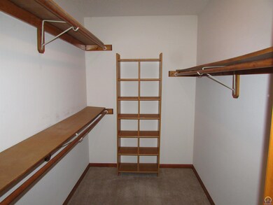 3807 SW Deer Trail Dr, Topeka, KS 66610 - photo 7