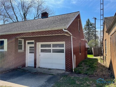 107 W Lugbill Rd, Archbold, OH 43502 - photo 2