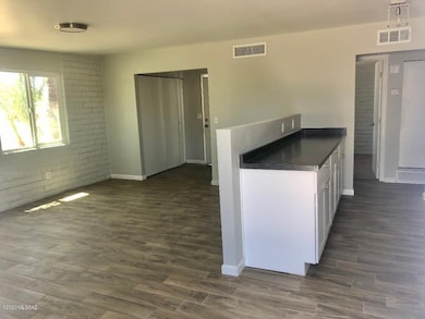 Stella Kitchen 2