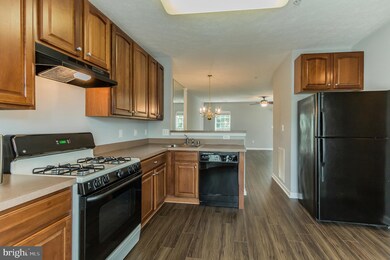 726 Heather Stone Loop unit 23, Glen Burnie, MD 21061 - photo 3