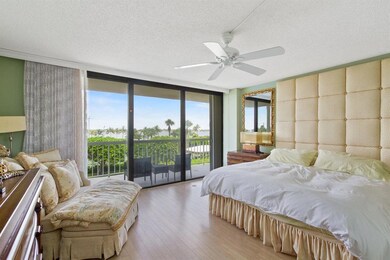meridian207s masterbedroom