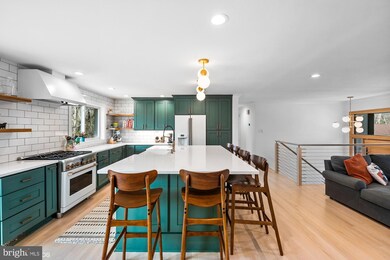 6327 Kellogg Dr, McLean, VA 22101 - photo 7