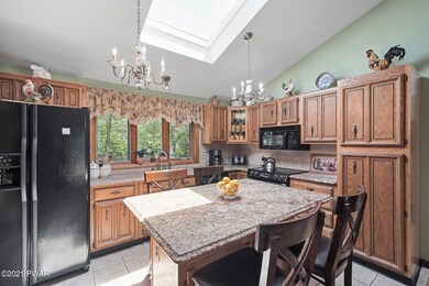 127 Middleton Dr, Milford, PA 18337 - photo 3