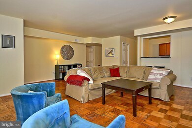 7536 Spring Lake Dr unit A, Bethesda, MD 20817 - photo 3