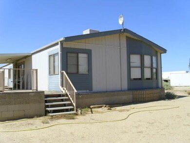 4777 60th St W, Rosamond, CA 93560 - photo 2